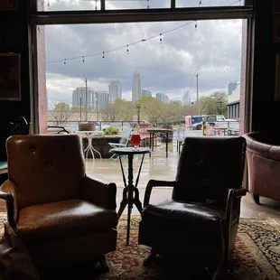 Cityscape views in an eclectic funky atmosphere with delicious beers