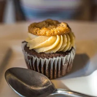 Cookie Monster Babycake (cupcake)