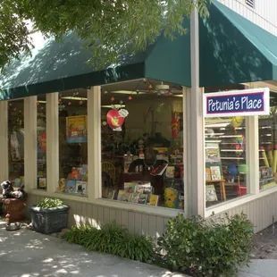Petunia's Place Bookstore