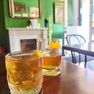 oysters and mussels, drink