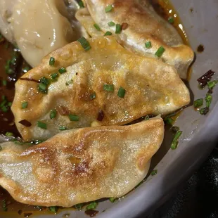 Pork Dumplings 6 Count (appetizer)