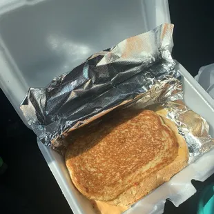 Grilled Pimento Sandwich