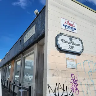 Pg Retailer & Supplier