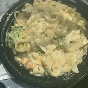 Chicken and Broccoli Fettuccini Alfredo Pasta