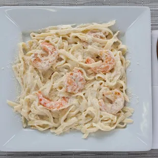 Shrimp and pasta