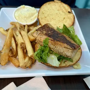 Grilled Mahi Sandwich