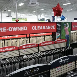 Pre-owned and clearance golf clubs