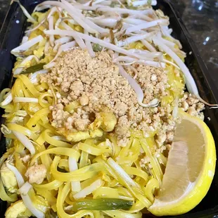 Pad Thai Noodles Dinner (chicken)
