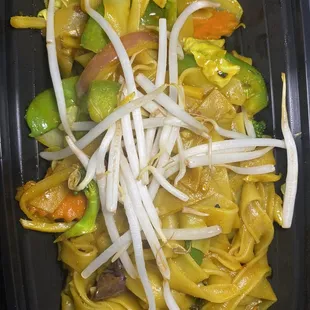 Yellow Curry Noodle Dinner