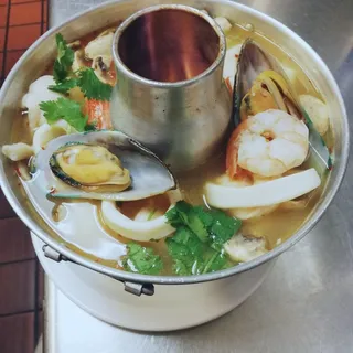 Tom Yum Seafood