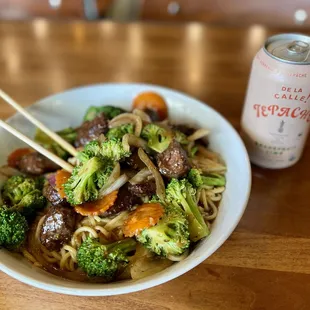Filet Garlic noodles with veggies