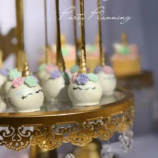 Cake pops included in our dessert table package