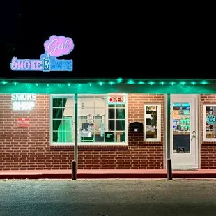 EXTERIOR STORE PICTURE