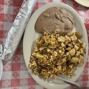 Chorizo &amp; Eggs (Breakfast Plates)