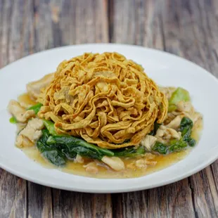 Pad Se Ew Fried Egg Noodle Chinese broccoli egg garlic wild rice noodle