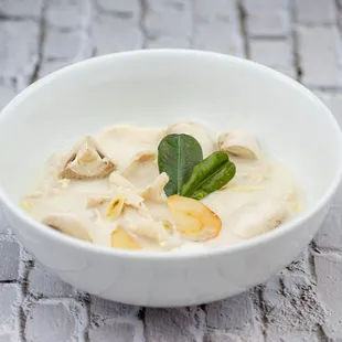 Tom Kha Coconut milk Cilantro Galangal Kaffir lime leave Lemon grass Mushroom