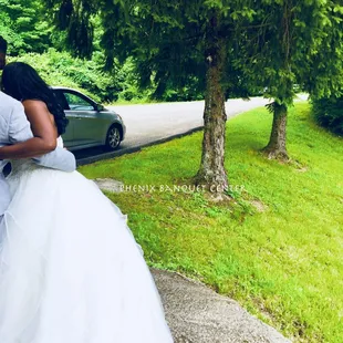 Wedding. Rustic Outdoors.