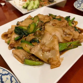 Pad See Yew