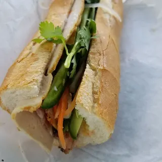 Banh Mi Thap Cam