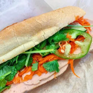 #1 banh mi dac biet