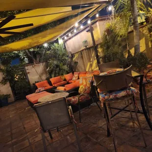 the outdoor seating area