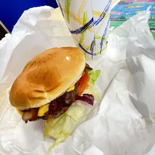 Bacon cheeseburger