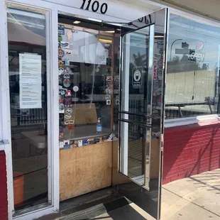 Front door where you pick up/order