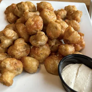 Shrooms with horseradish sauce