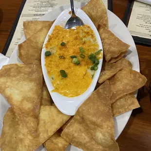 Crab and shrimp queso