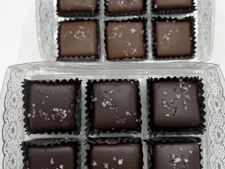 Preston's Candy & Ice Cream