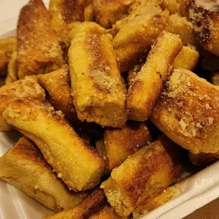 Huge portion of crispy soft breadsticks