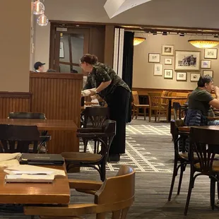 Amy "the manager doing everything ". Seriously this manager was a hostess , a busier and walked around checking that guest were happy.