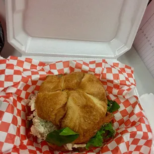 Chicken salad on croissant in a LARGE styrofoam box. It's that big, and worth the price.  #UpCloseSavor XP