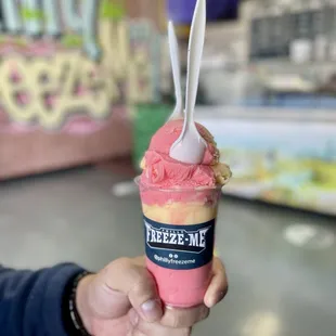 Medium strawberry and mango