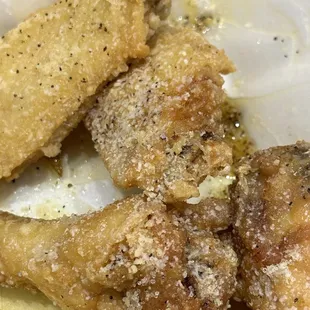 &quot;Garlic Parmesan&quot; Wings. More like just a mountain of salt and pepper.