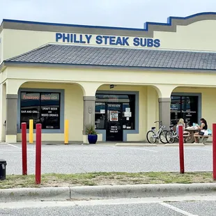 Outside of shop - some outside seating, Monterey Plaza (Food Lion), behind Lighthouse Bagels, easy in/out - CLOSED MONDAYS
