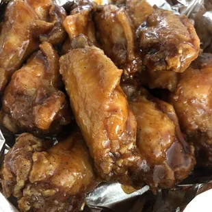 May 2024 - naked wings (no batter) with PYB Signature sauce (korean bbq). Only two sizes available - Regular or Belly Buster.