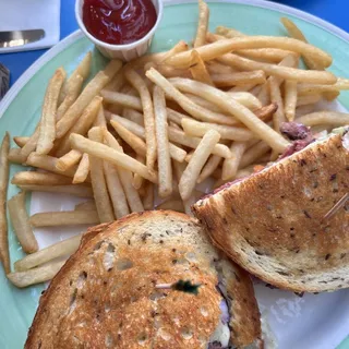 Pastrami Special (served w/ fries) or different side