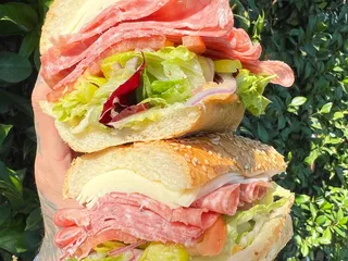 Uncle Paulie's Deli 