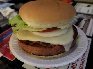 G & R Tavern