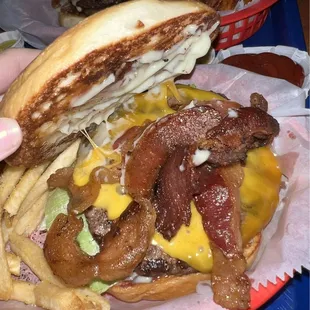 Bacon cheeseburger.