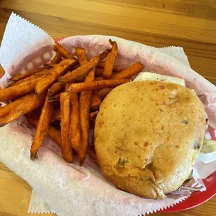 78756 Burger