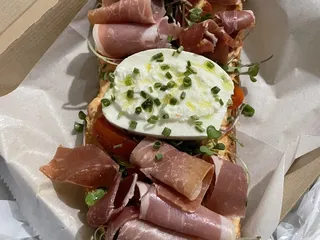 Naranja Juicery & Espresso