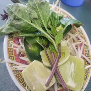 Garnishes for pho &amp; vermicelli