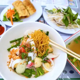 #25 Hủ Tiếu Dặc Biệt Khô: Seafood &amp; Pork Combo Dry Noodles | $13.50 + 95 cents for egg noodles (not recommended)