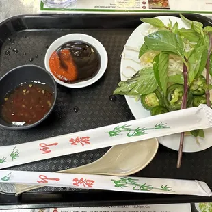 Sauces and beansprouts