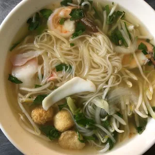26. Seafood Soup with Rice Noodle