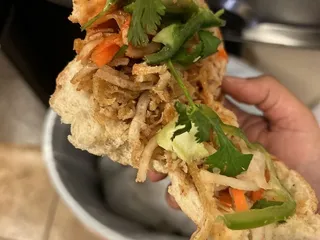 Huong Lan 11