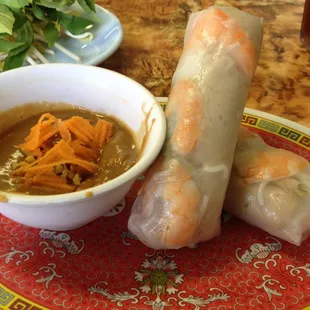 Shrimp spring rolls.  The peanut sauce has a light touch of garlic.  Very good.