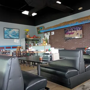 sushi and sashimi, interior